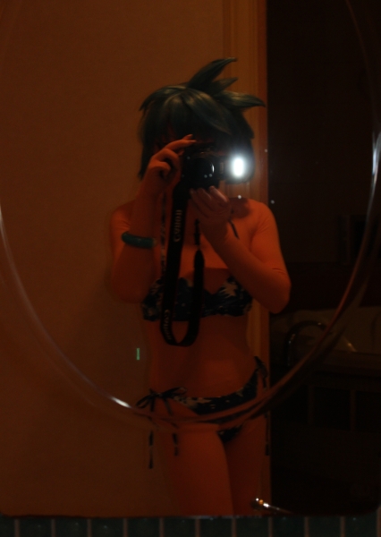 ���ɉf�鐅���p�������ŃJ�����ɎB�郁�C�A